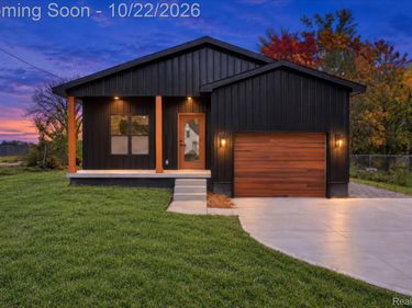 3481 Camden Avenue, Burton, Mi 48529