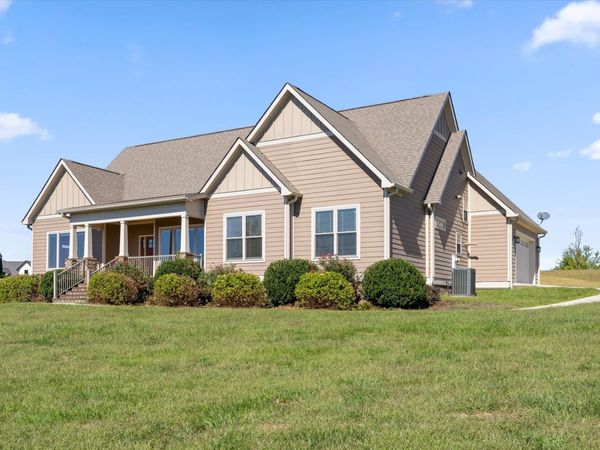 250 Sunset Cir , Jasper, TN 37347