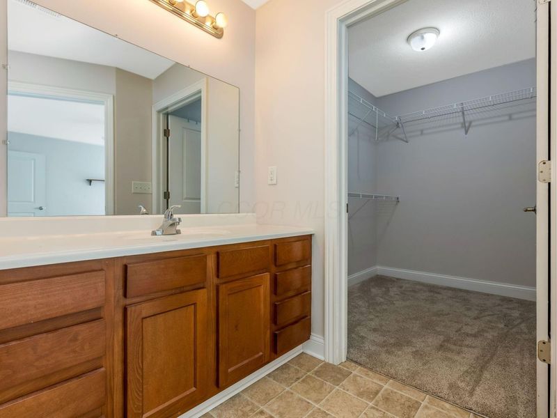 703 Cumberland Meadows Circle, Hebron, OH 43025 Photo 21