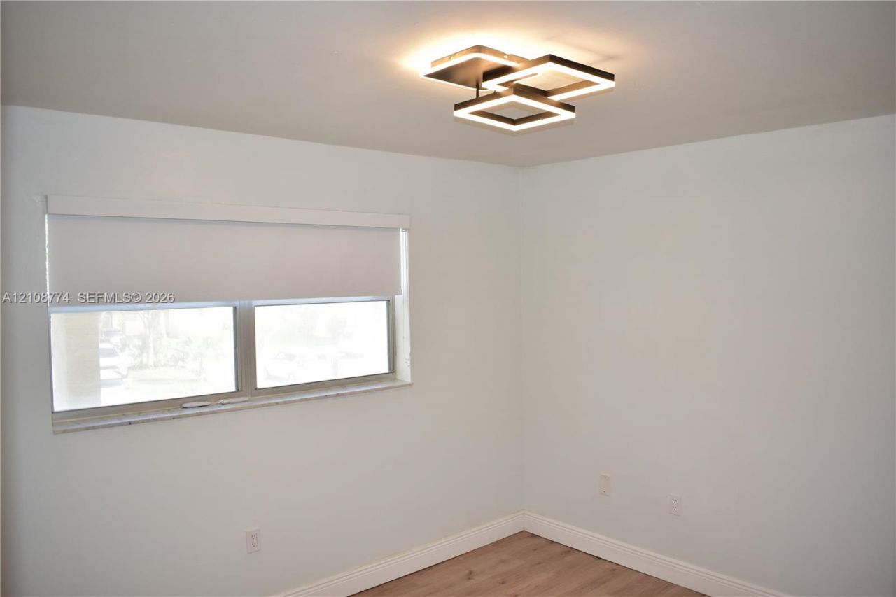 2780 N Pine Island Rd , Unit 211, Sunrise, FL 33322 Photo