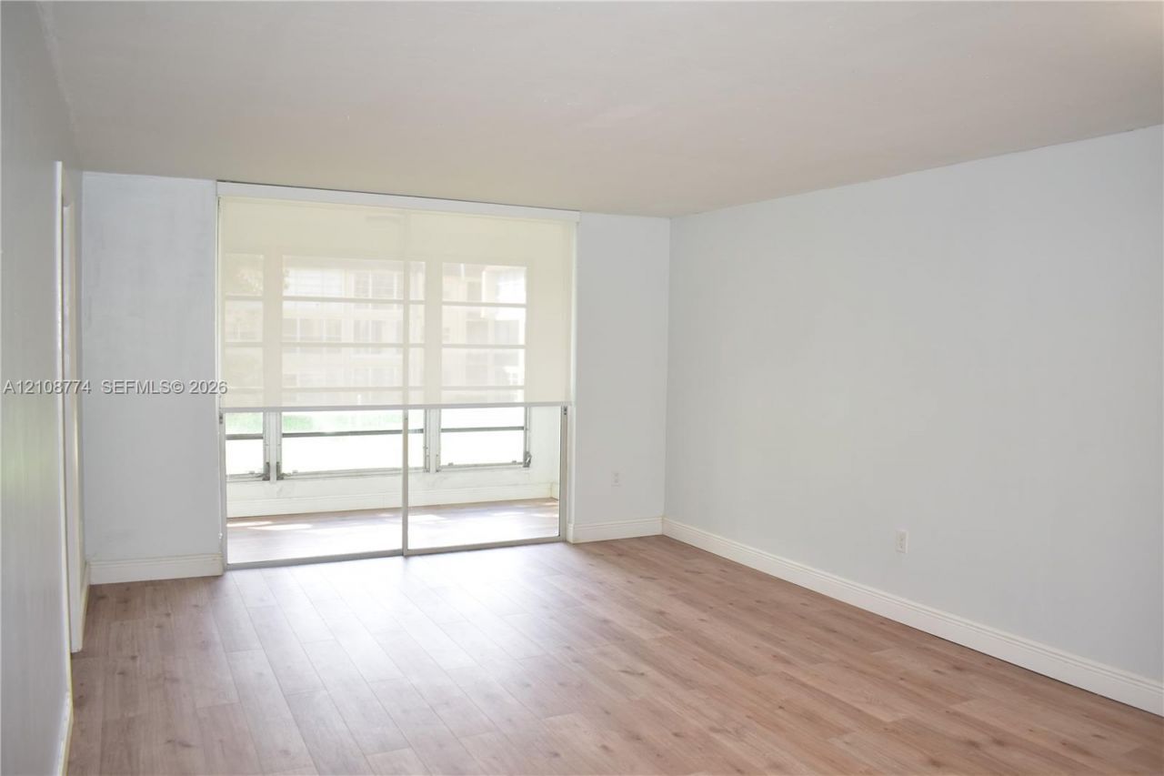 2780 N Pine Island Rd , Unit 211, Sunrise, FL 33322 Photo