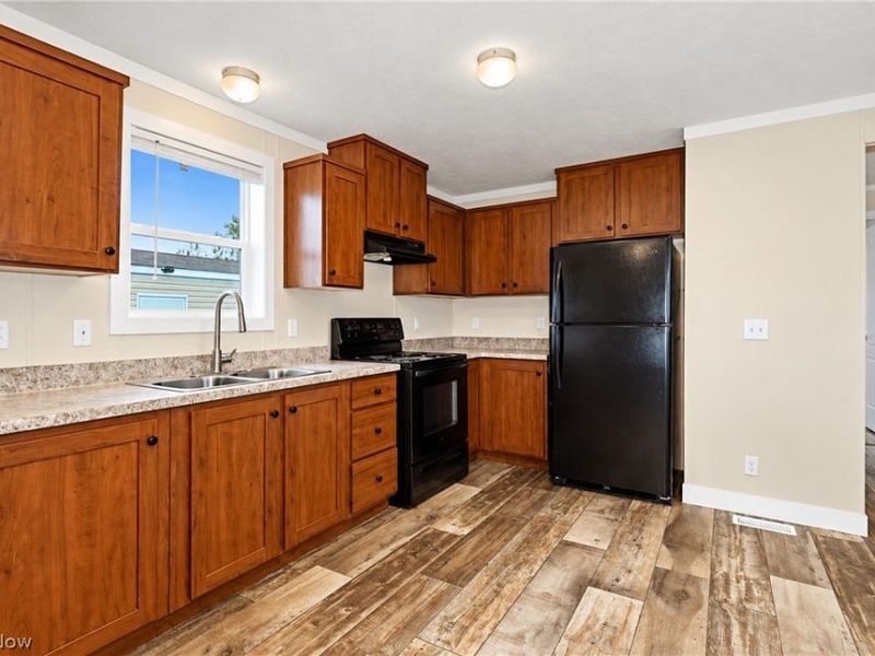 215 S 9th Street , Unit 49, Byesville, OH 43723 Photo 6