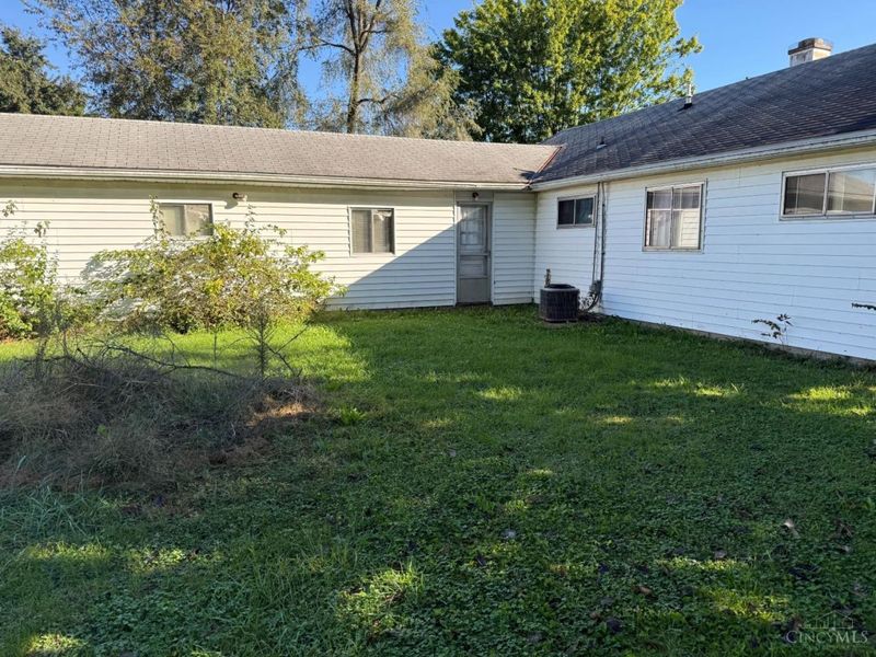 705 Charles Street, Trenton, OH 45067 Photo 2