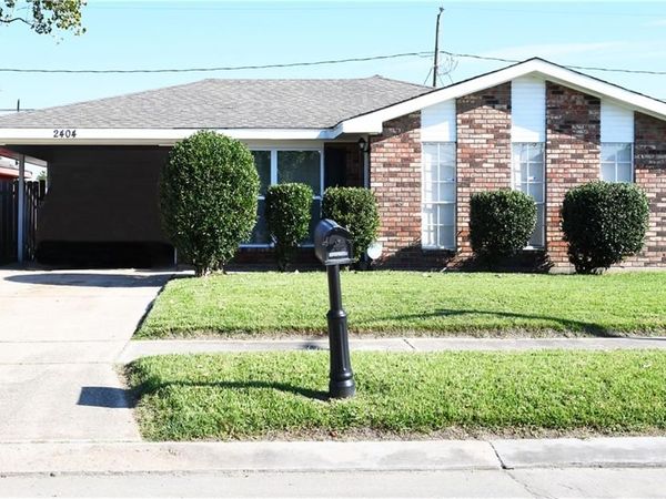 2404 WILLIAMSBURG Drive , LaPlace, LA 70068