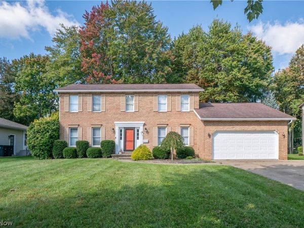 498 Herbert Road , Akron, OH 44312