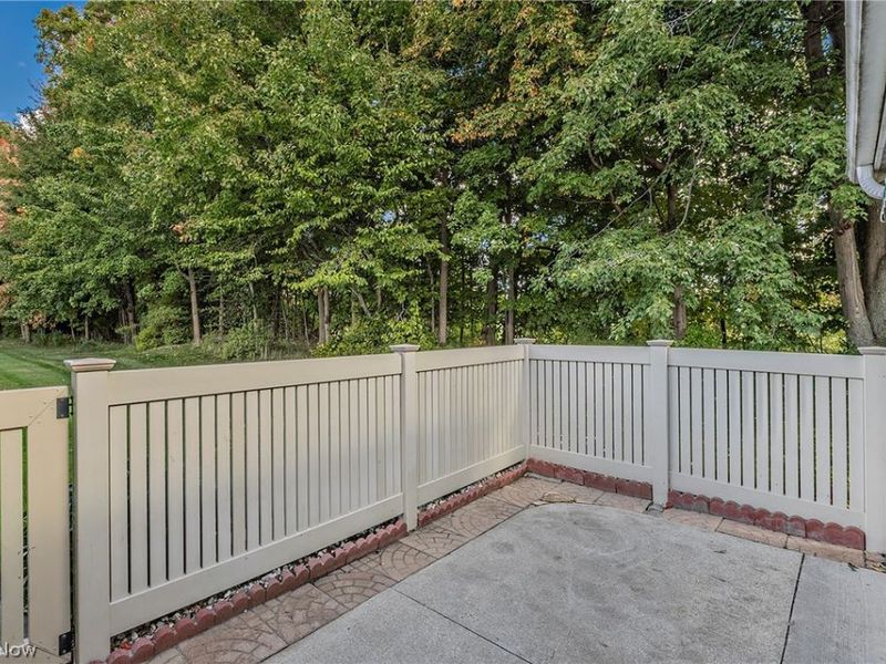7572 Monterey Bay Drive, Mentor on the Lake, OH 44060 Photo 36