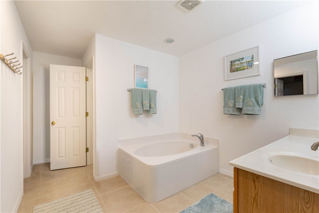 126 Morgan Circle, Sebastian, FL 32958 Photo
