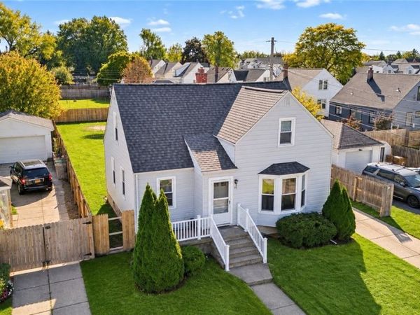 15 Chopin Place, Buffalo, NY 14211