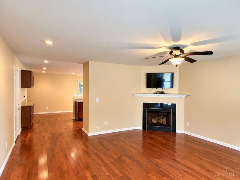 128 Springlake Avenue, Hillsboro, OH 45133 Photo 3