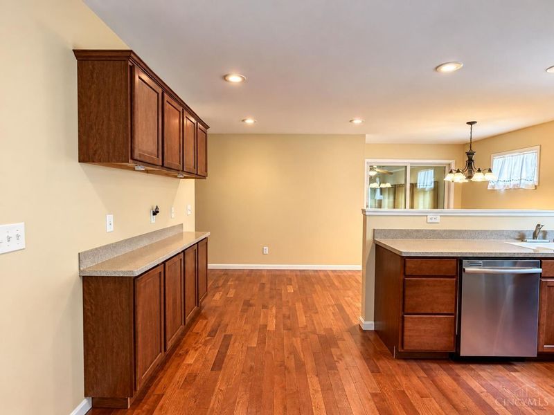 128 Springlake Avenue, Hillsboro, OH 45133 Photo 5