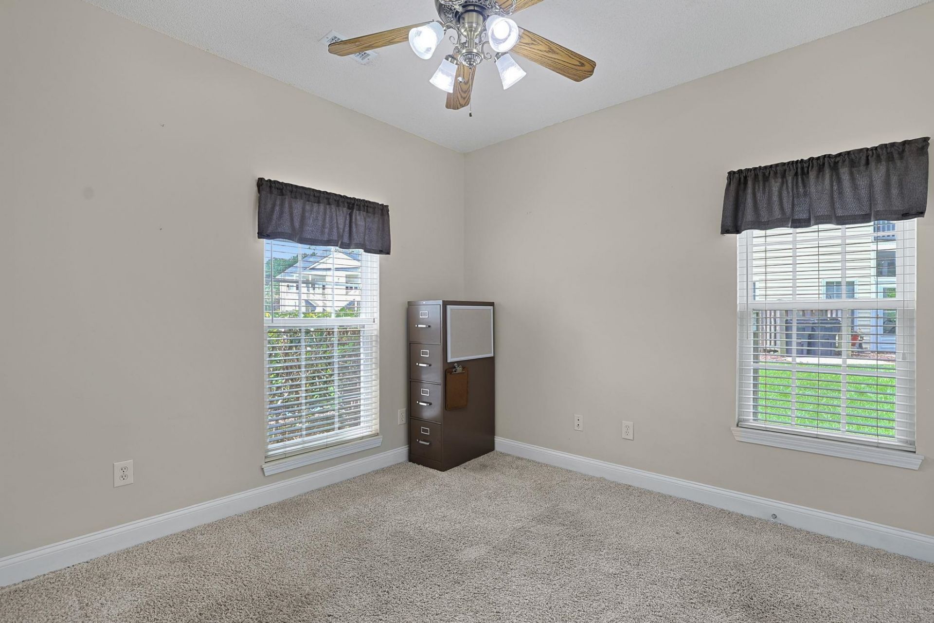 5018 Belleglen Ct. Photo 19