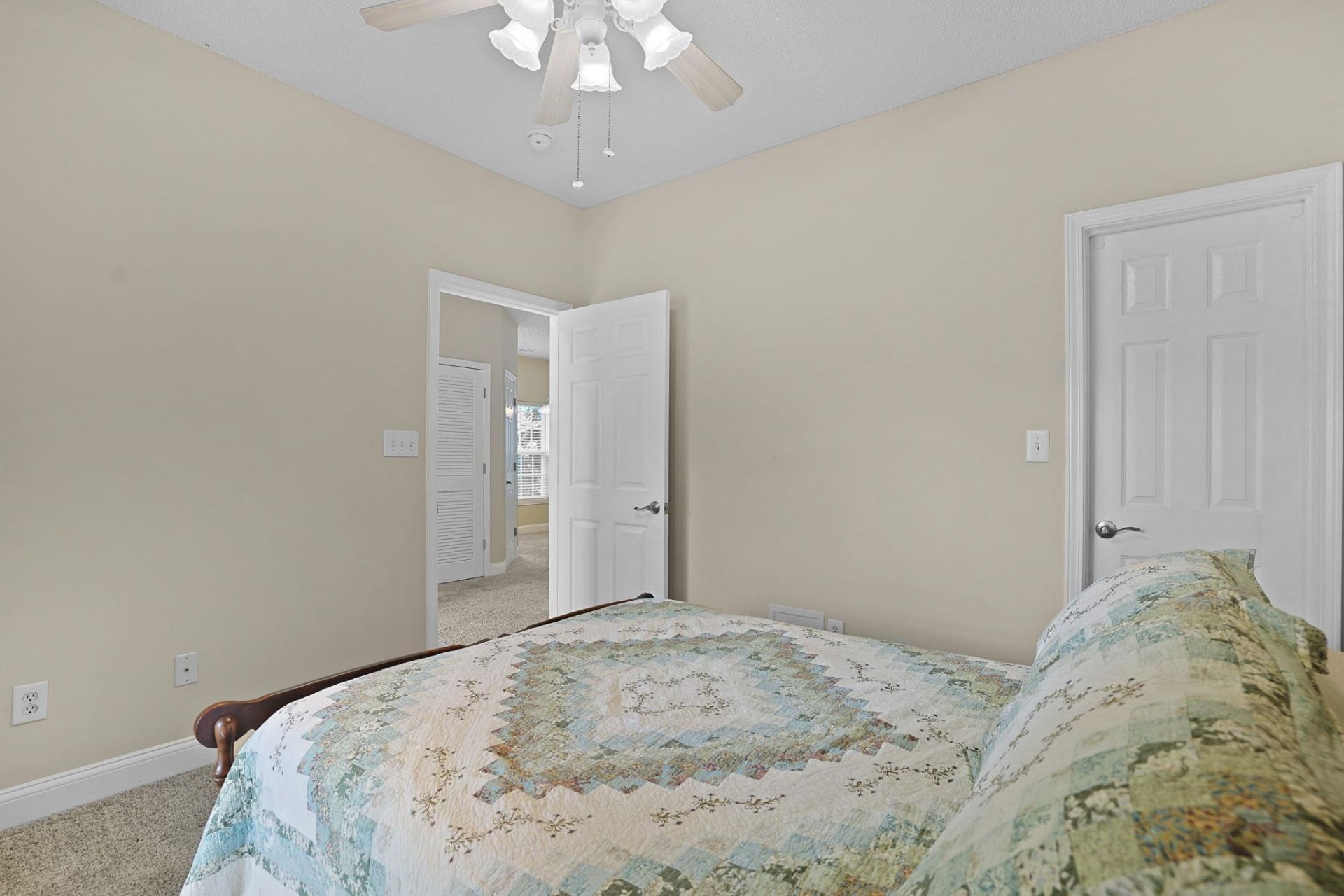 5018 Belleglen Ct. Photo 25