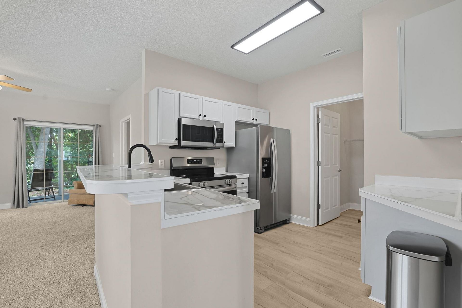 5018 Belleglen Ct. Photo 9