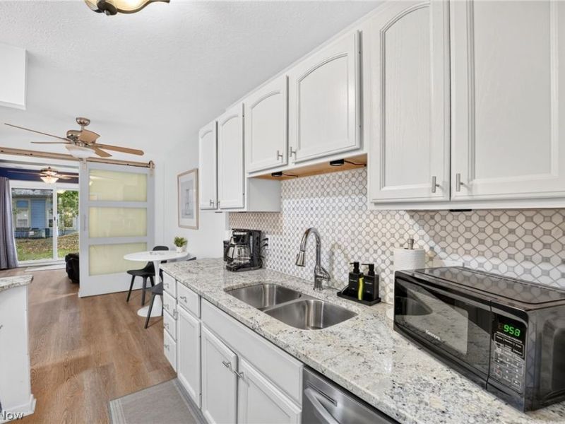 1675 Cedarwood Drive, Unit D, Westlake, OH 44145 Photo 10