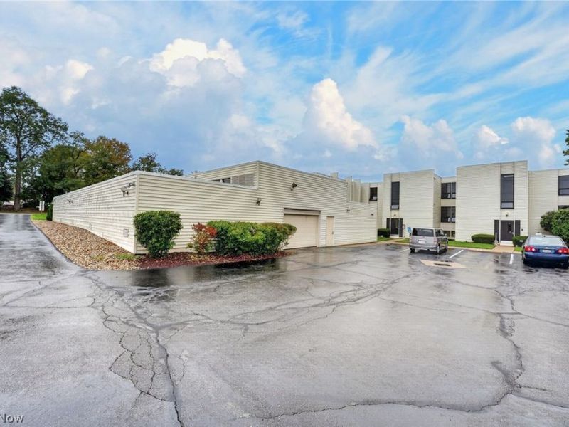 1675 Cedarwood Drive, Unit D, Westlake, OH 44145 Photo 31
