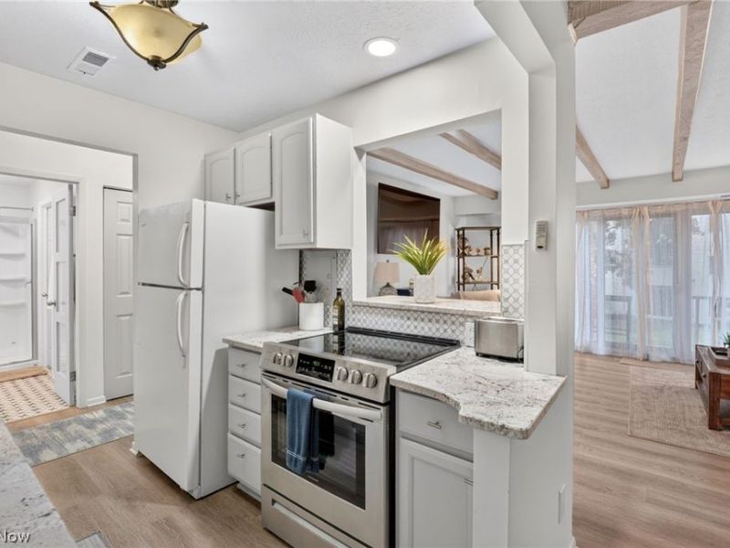 1675 Cedarwood Drive, Unit D, Westlake, OH 44145 Photo 8
