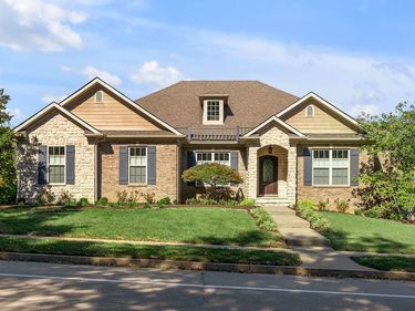2465 Dogwood Trace Boulevard, Lexington, KY 40514