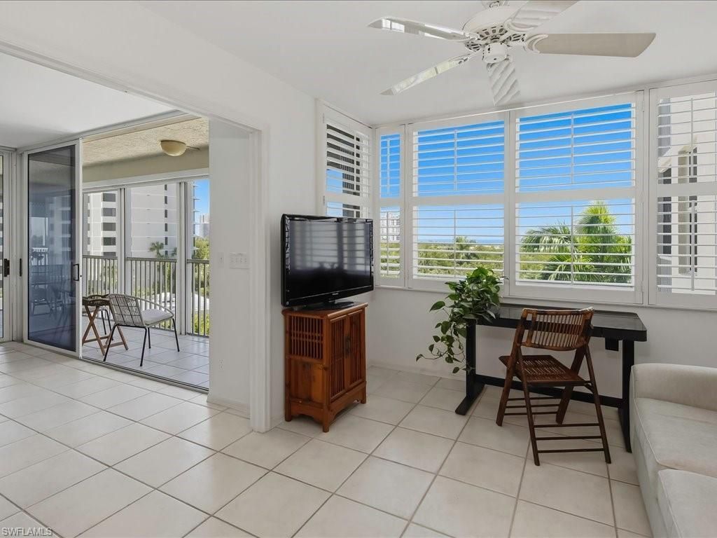 5550 Heron Point Dr , Unit 402, Naples, FL 34108 Photo