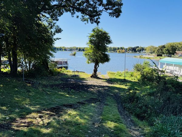W179S6711 Muskego Dr, Muskego, WI 53150