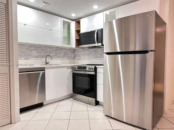 3051 SW 27th Ave , Unit 105, Coconut Grove, FL 33133
