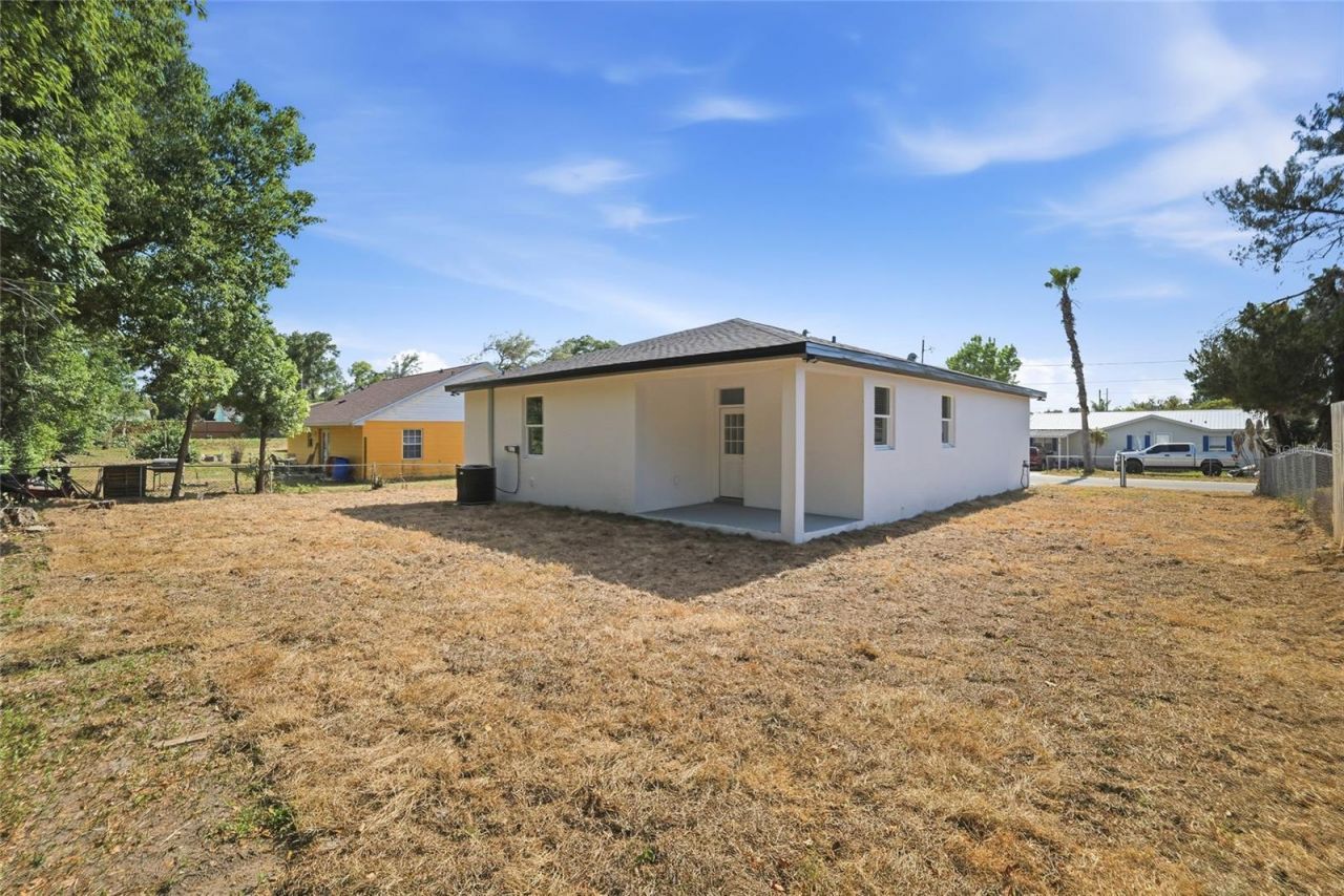 15304 16th Street , Dade City, FL 33523 Photo