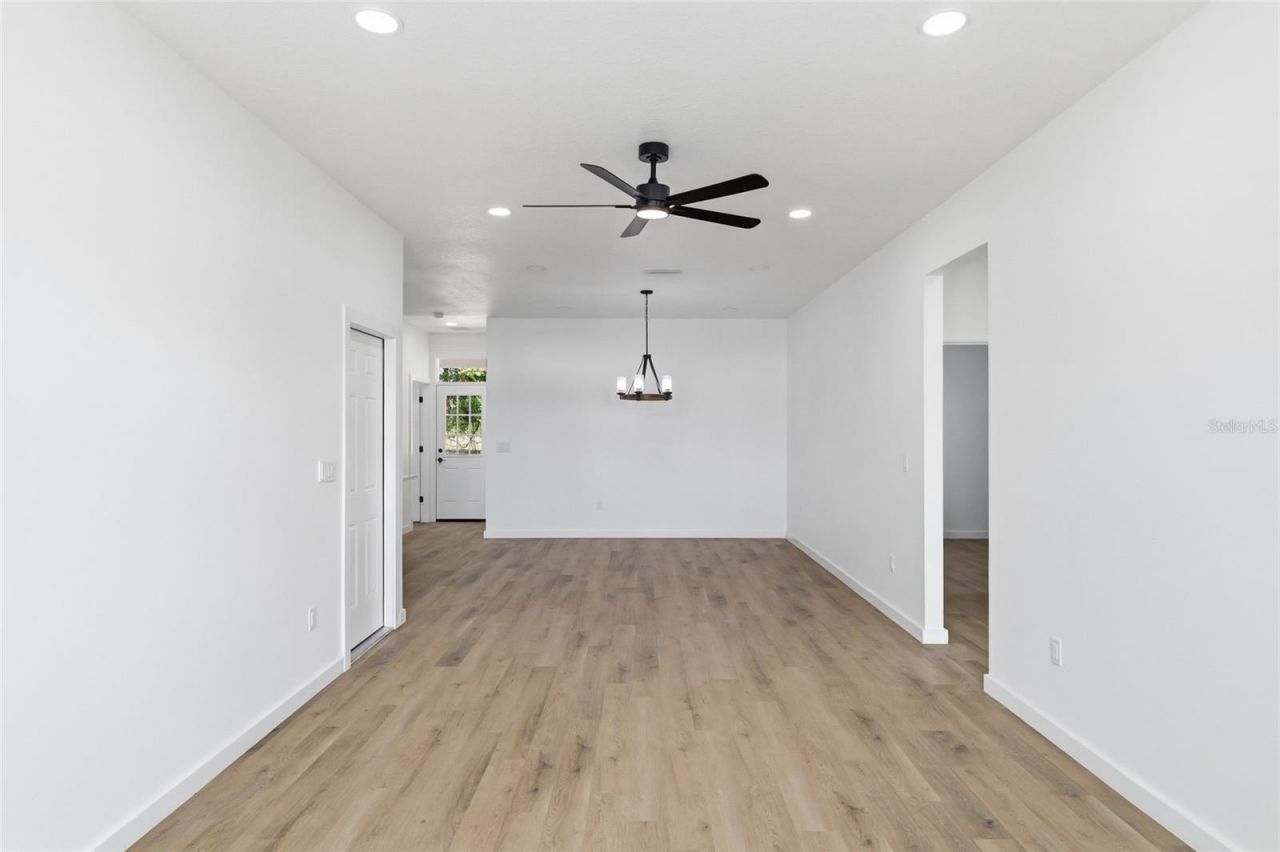 15304 16th Street , Dade City, FL 33523 Photo