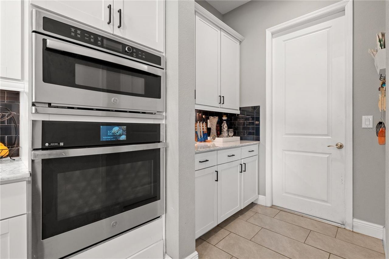 4768 Sacra Court, Sarasota, FL 34240 Photo