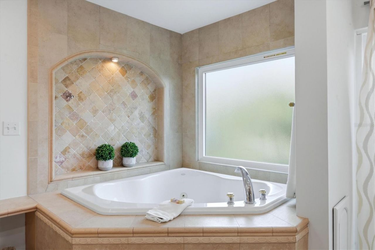 7313 Starfish Drive , Sarasota, FL 34231 Photo