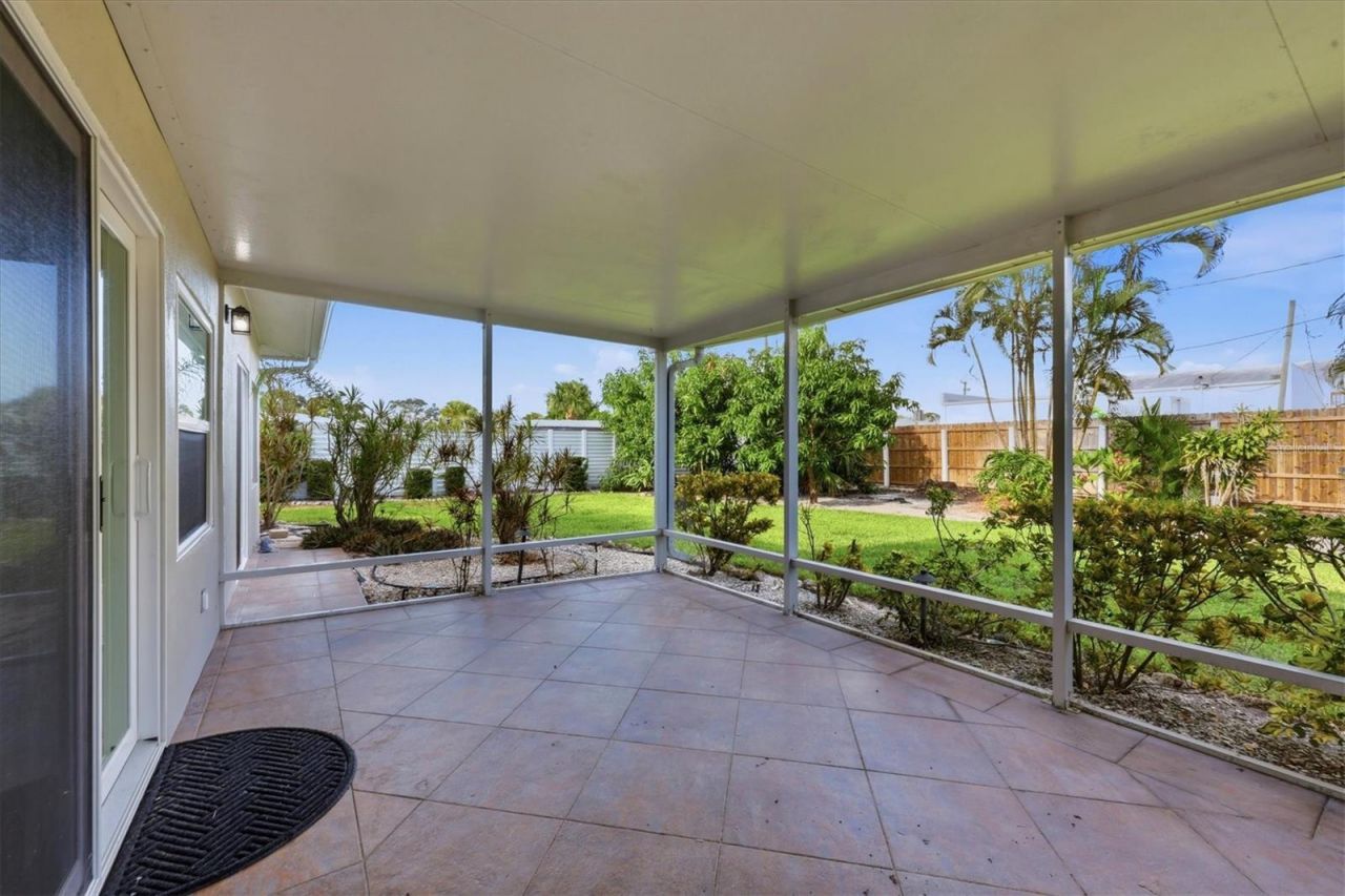 7313 Starfish Drive , Sarasota, FL 34231 Photo