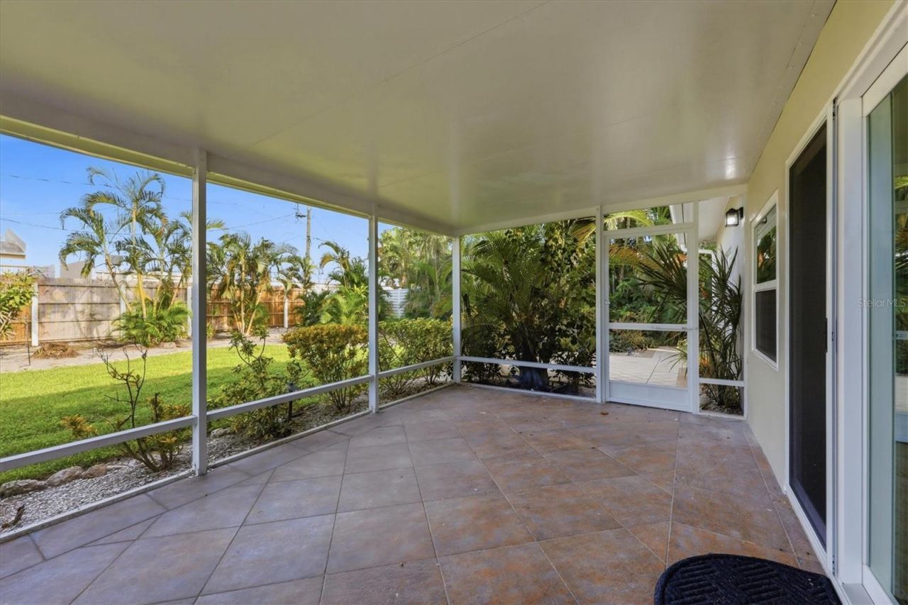 7313 Starfish Drive , Sarasota, FL 34231 Photo