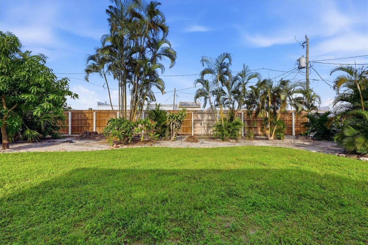 7313 Starfish Drive , Sarasota, FL 34231 Photo