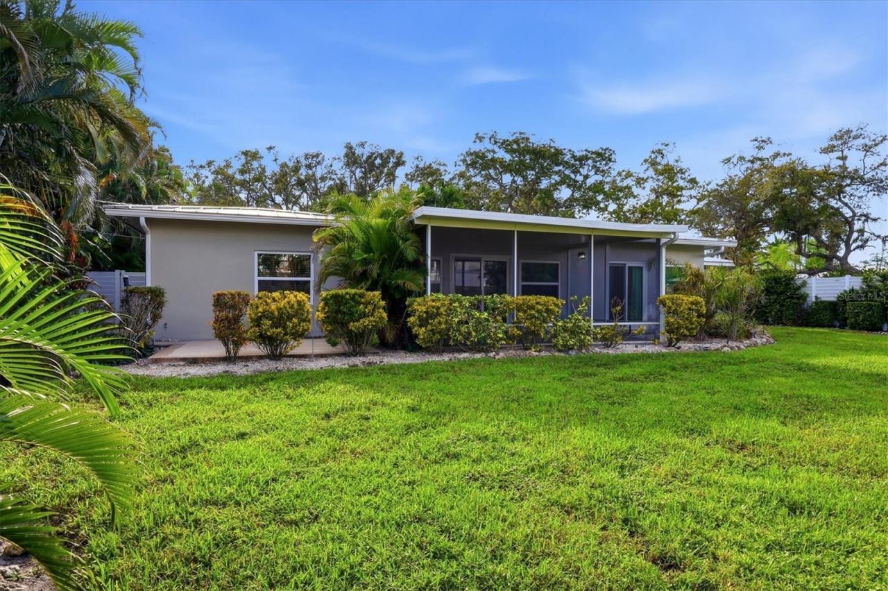7313 Starfish Drive , Sarasota, FL 34231 Photo