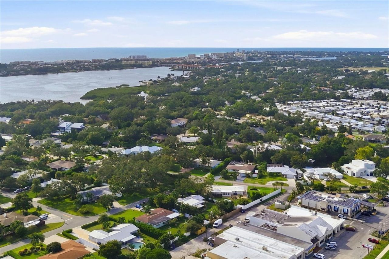 7313 Starfish Drive , Sarasota, FL 34231 Photo