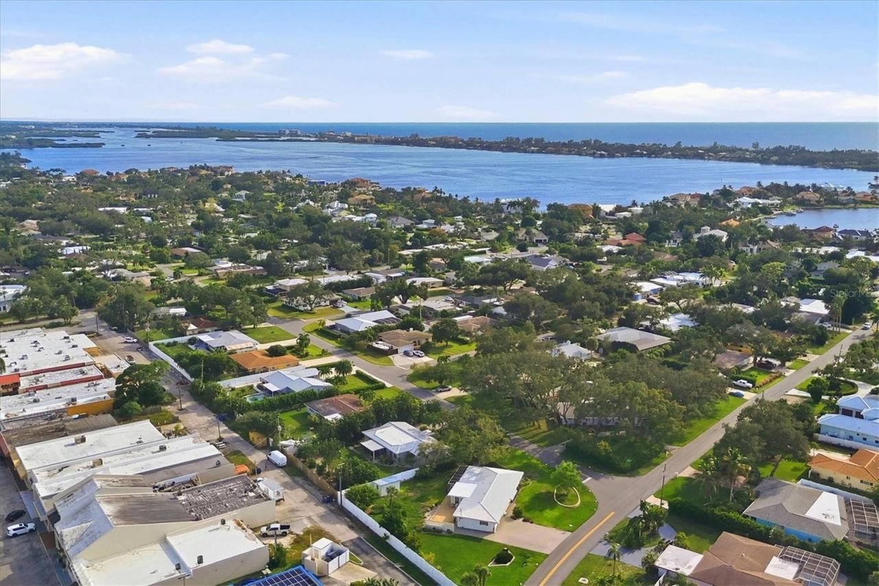 7313 Starfish Drive , Sarasota, FL 34231 Photo