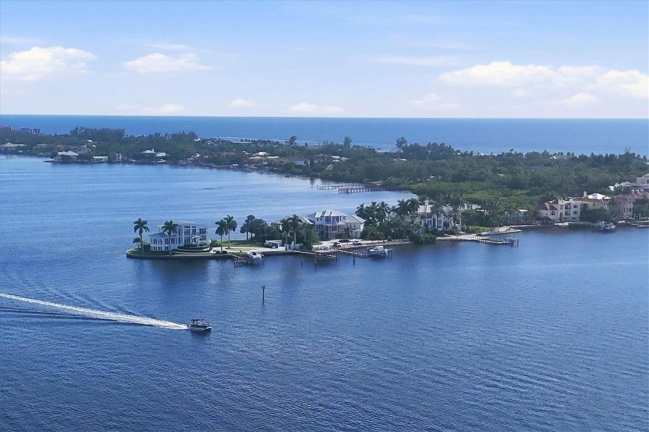 7313 Starfish Drive , Sarasota, FL 34231 Photo