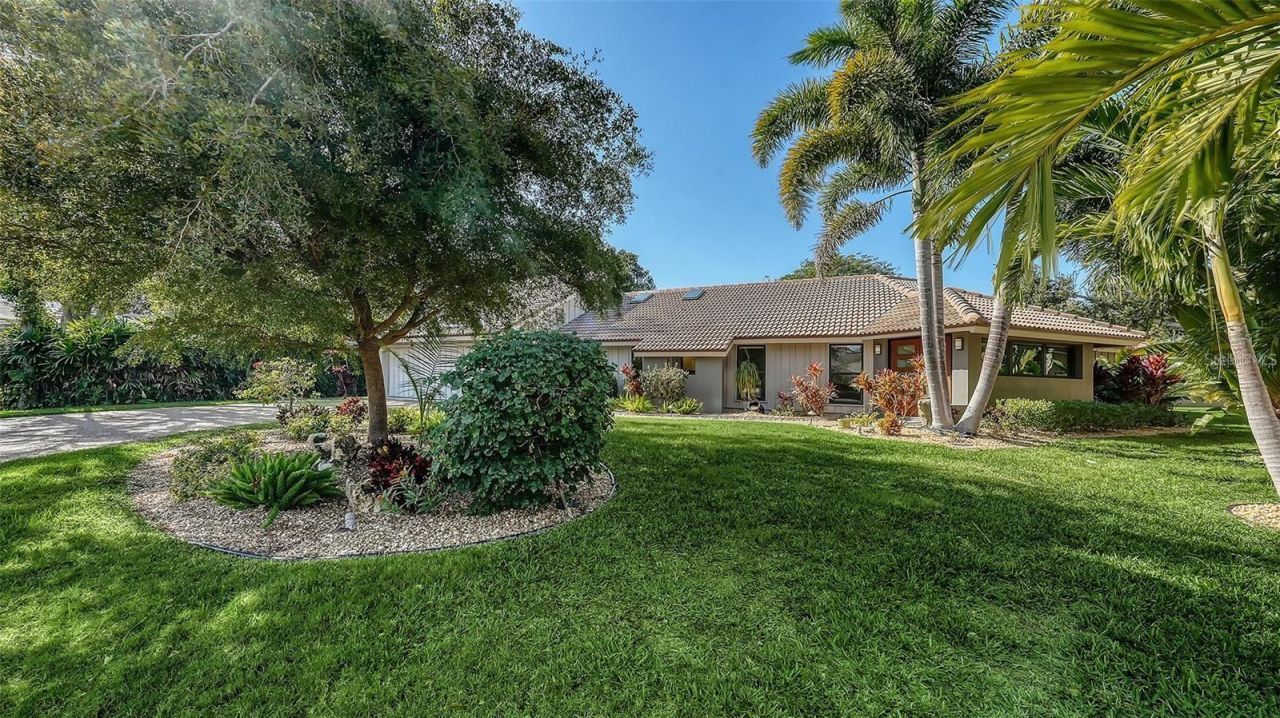 4612 Pine Harrier Drive, Sarasota, FL 34231 Main Photo