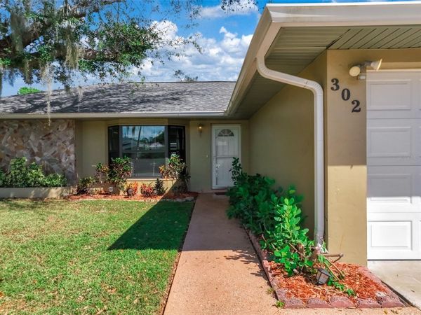 302 LOTUS AVENUE , SEBRING, FL 33872