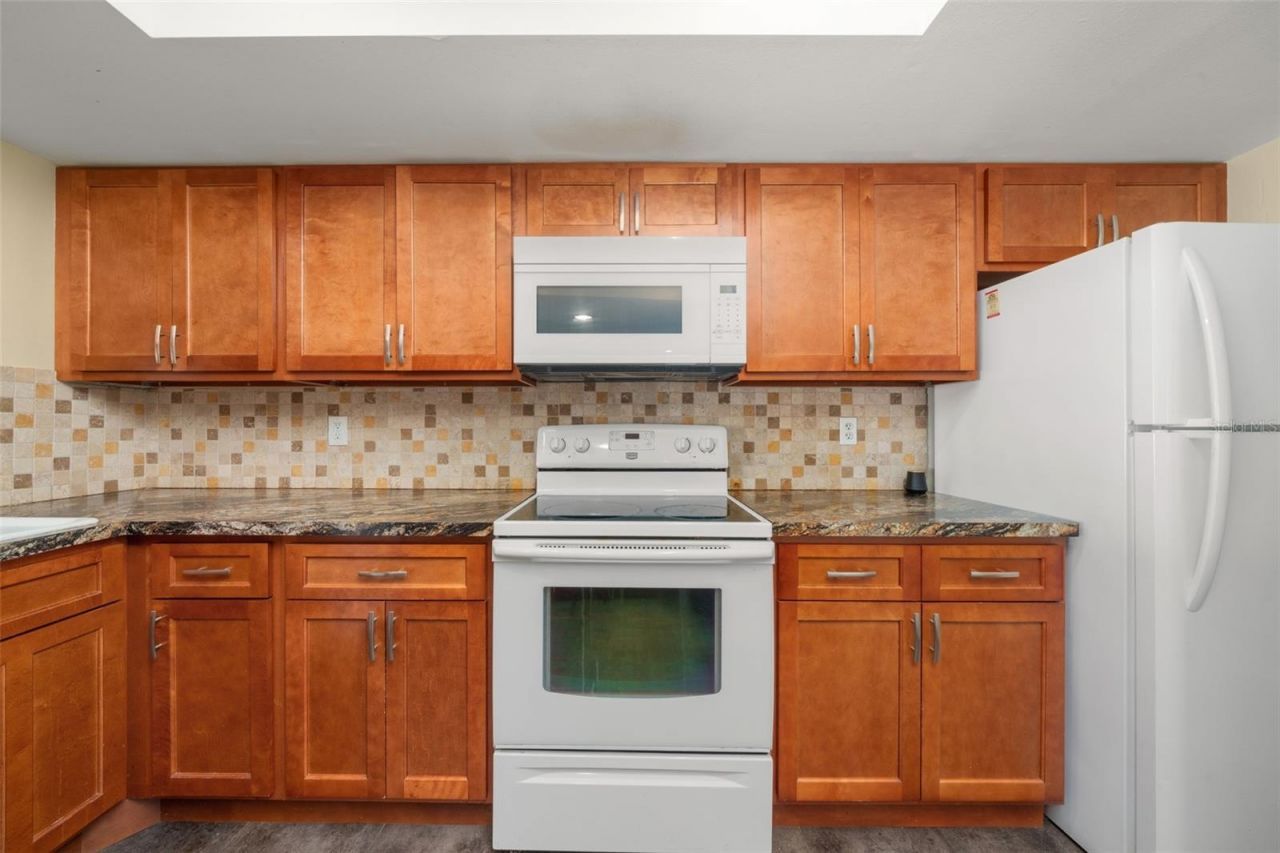 302 Lotus Avenue , Sebring, FL 33872 Photo