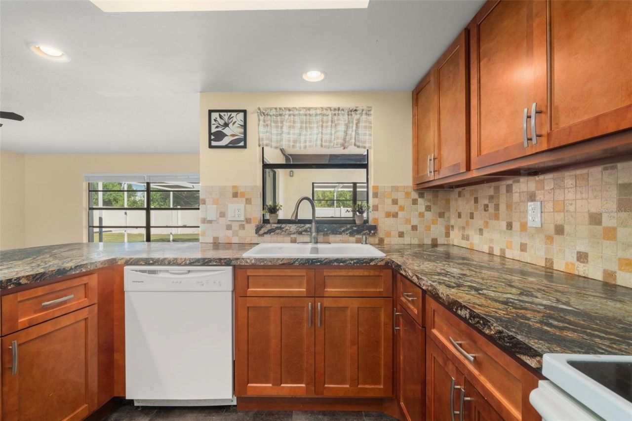 302 Lotus Avenue , Sebring, FL 33872 Photo