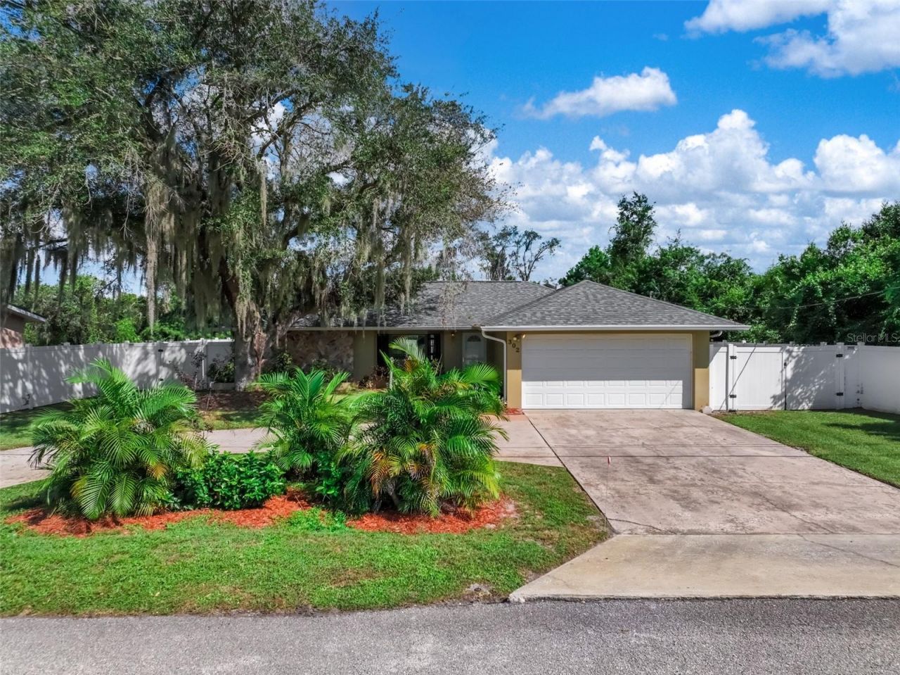 302 Lotus Avenue , Sebring, FL 33872 Photo