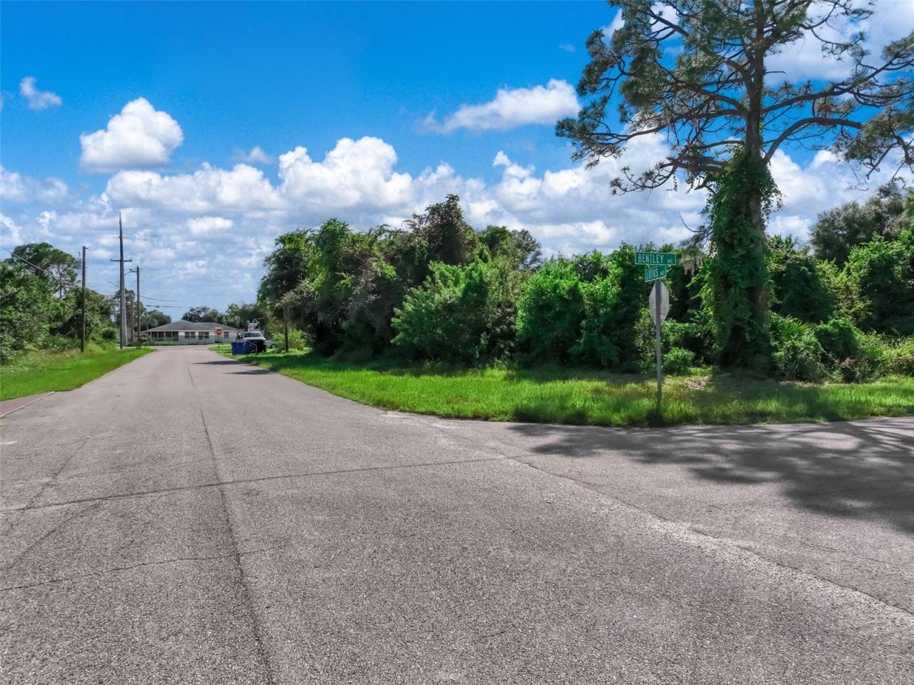 302 Lotus Avenue , Sebring, FL 33872 Photo