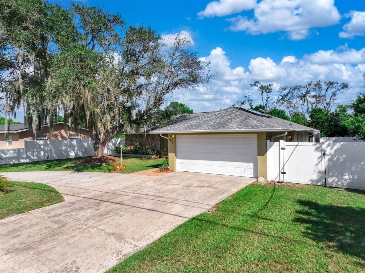 302 Lotus Avenue , Sebring, FL 33872 Photo