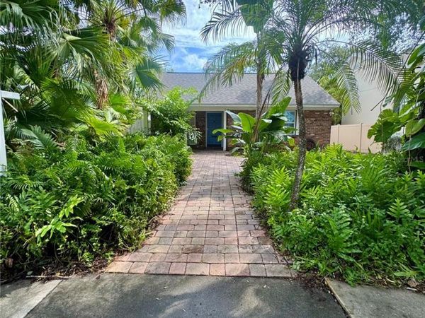 207 W DAVIS BOULEVARD , TAMPA, FL 33606