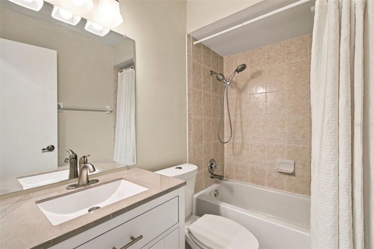 4830 Grove Point Drive , Tampa, FL 33624 Photo