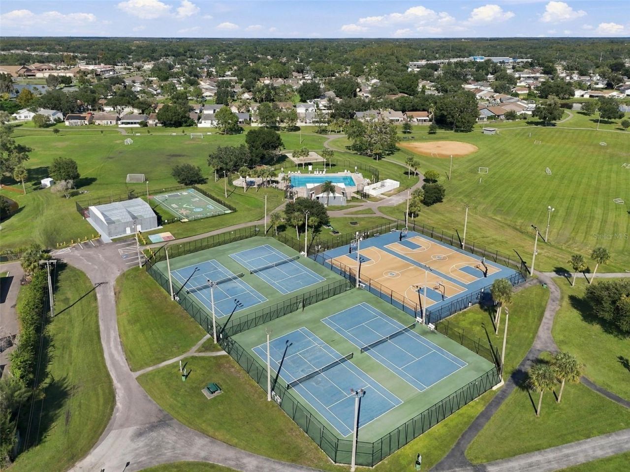4830 Grove Point Drive , Tampa, FL 33624 Photo