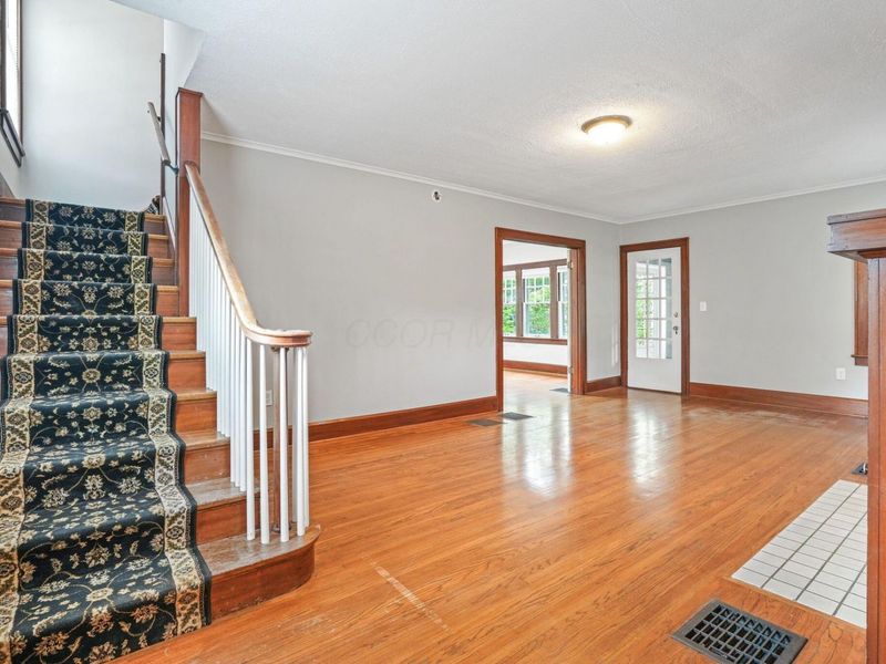 126 Erie Road , Columbus, OH 43214 Photo 10