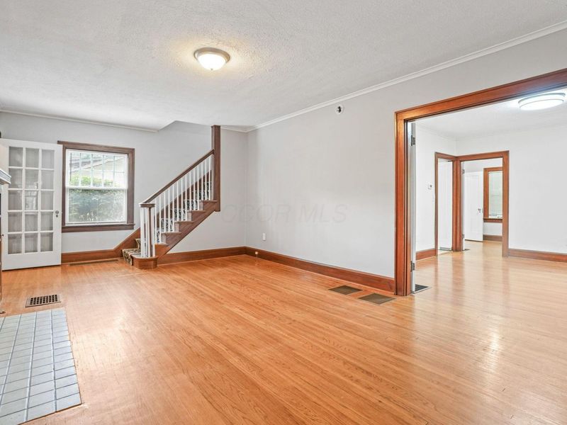 126 Erie Road , Columbus, OH 43214 Photo 14