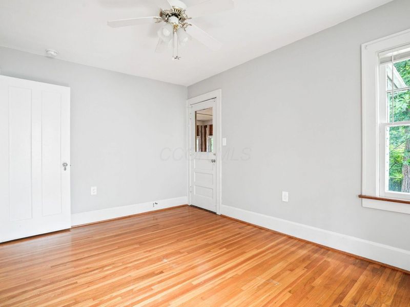 126 Erie Road , Columbus, OH 43214 Photo 30