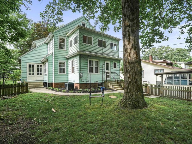 126 Erie Road , Columbus, OH 43214 Photo 8