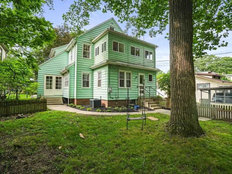 126 Erie Road , Columbus, OH 43214 Photo 9